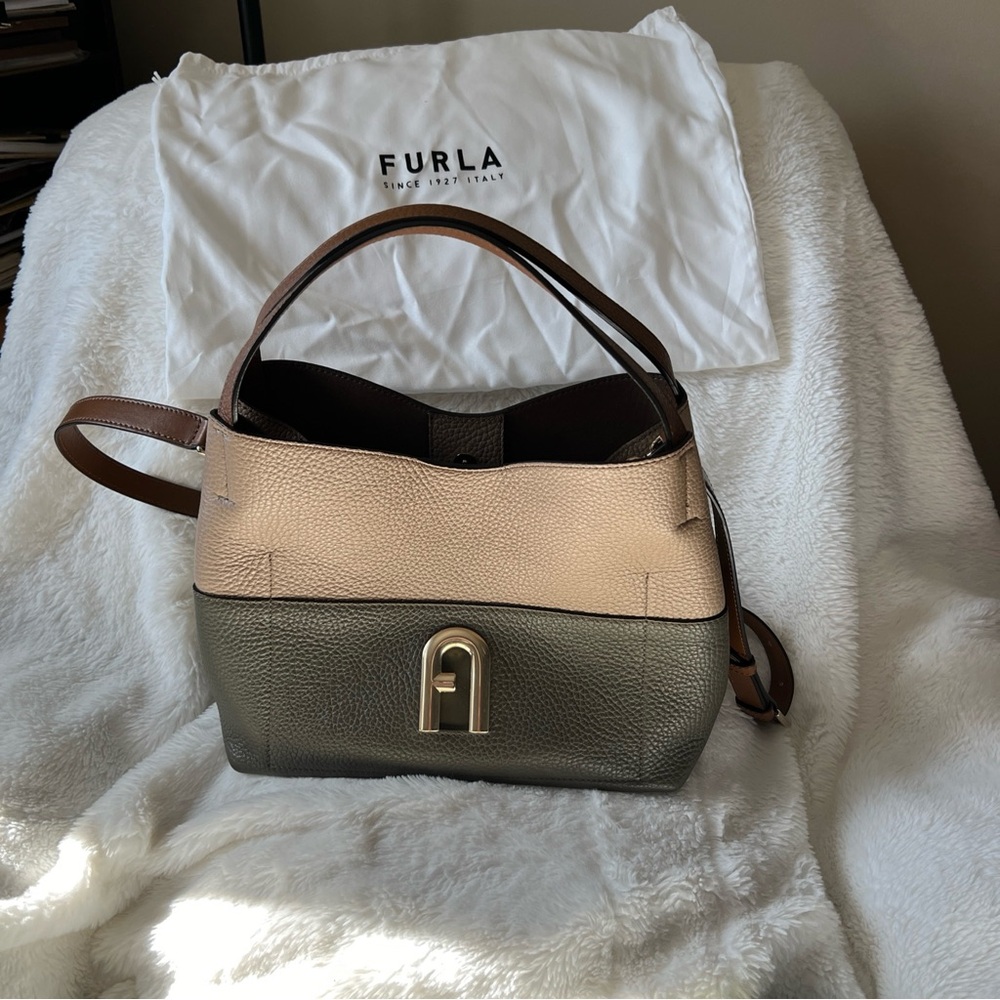 Furla Leather Shoulder Bag - Cream and Green